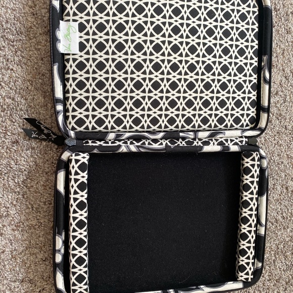 Vera Bradley Night & Day IPad Case - Picture 3 of 3